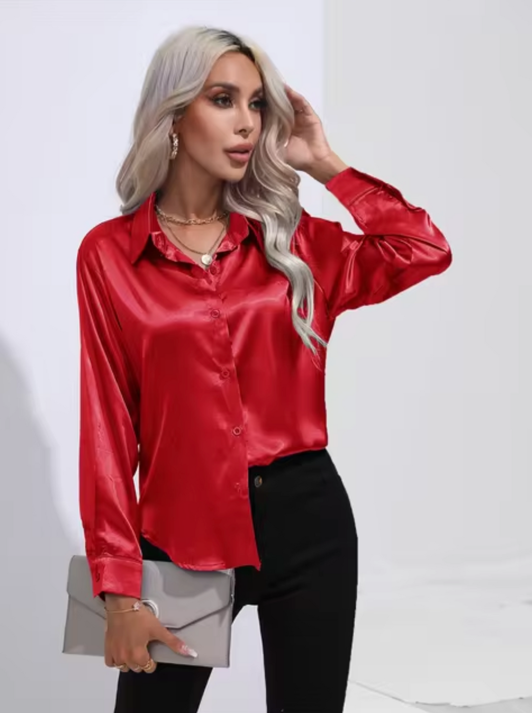 Blouse en satin à manches longues