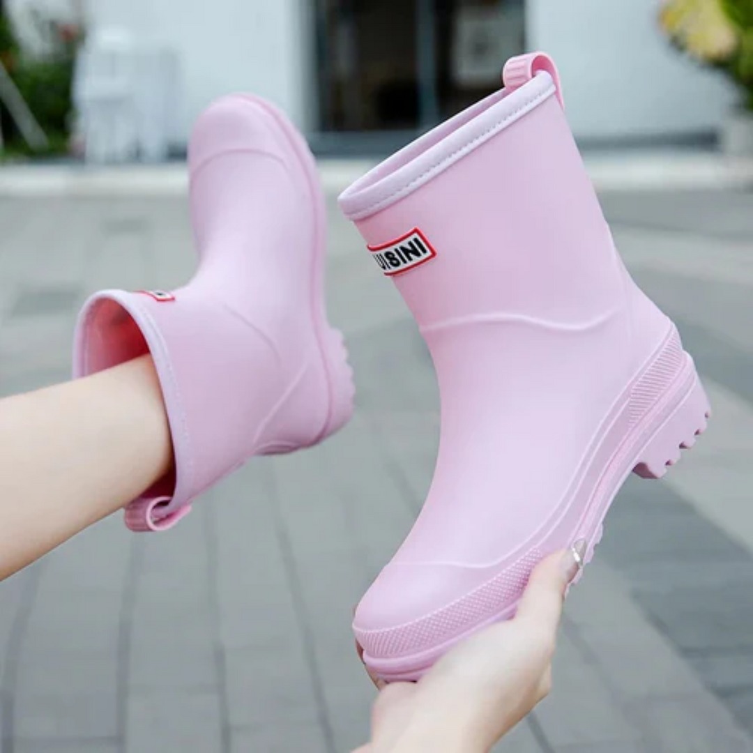 Bottes de pluie chic et imperméables pour femmes - élégantes et fonctionnelles