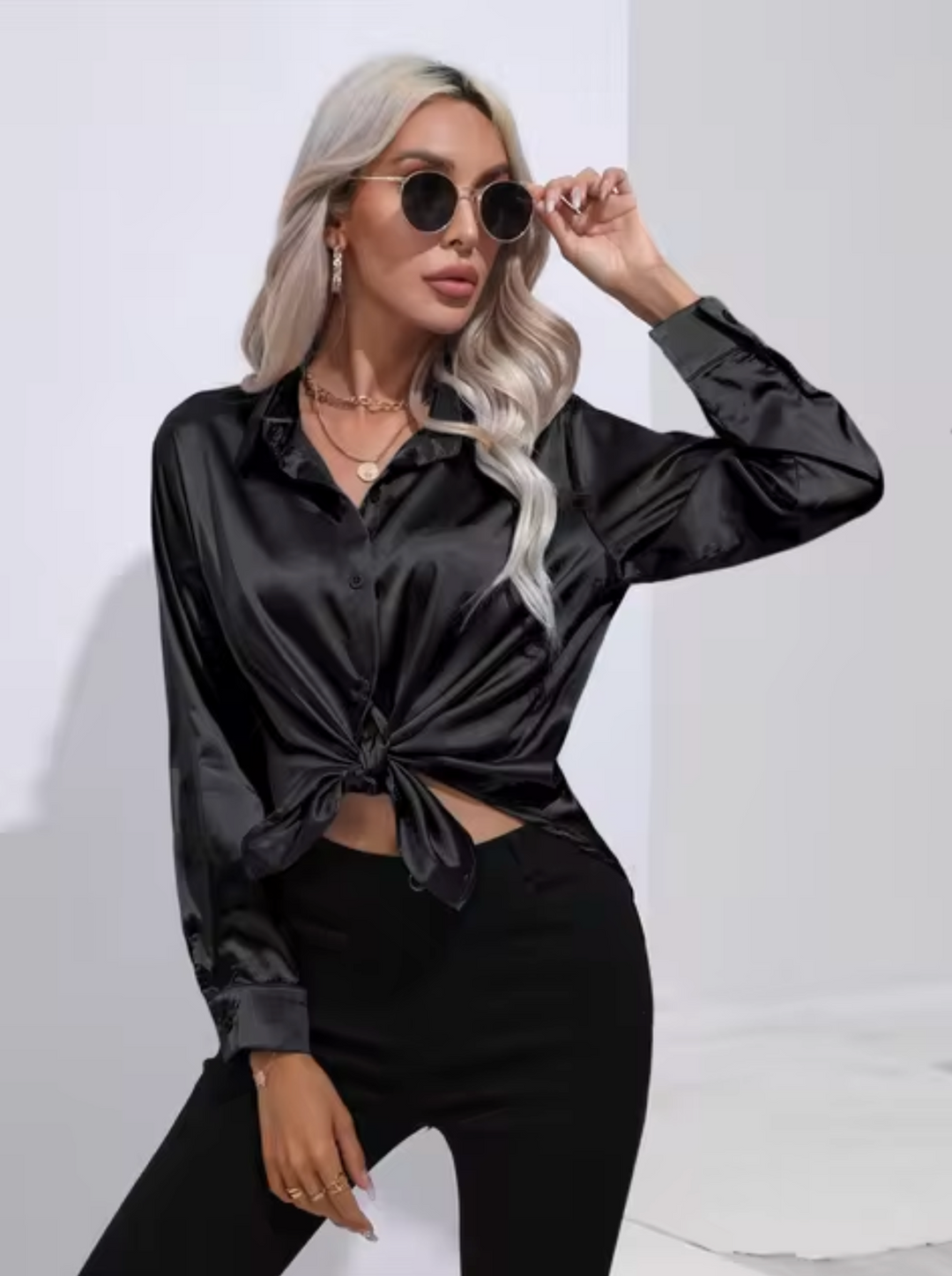 Blouse en satin à manches longues