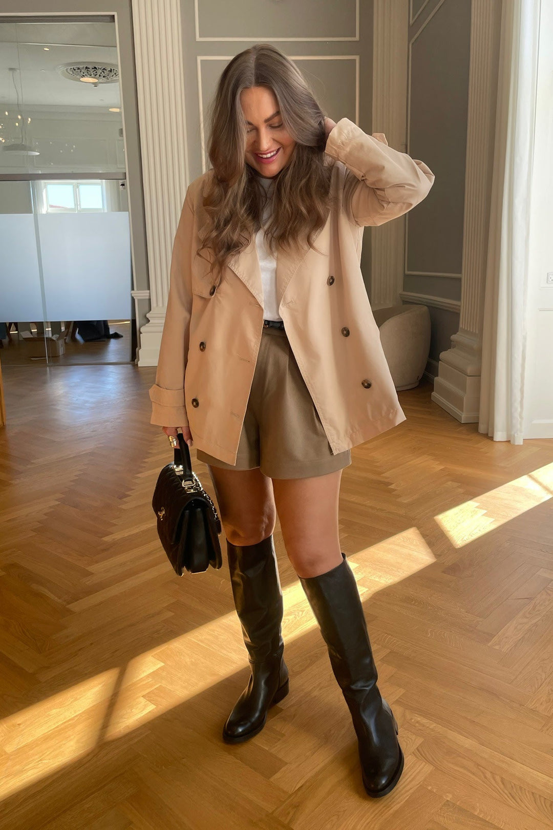 Rachel | Trench-coat court et chic