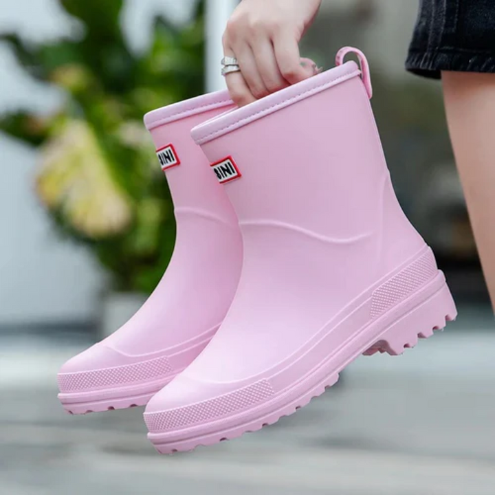 Bottes de pluie chic et imperméables pour femmes - élégantes et fonctionnelles