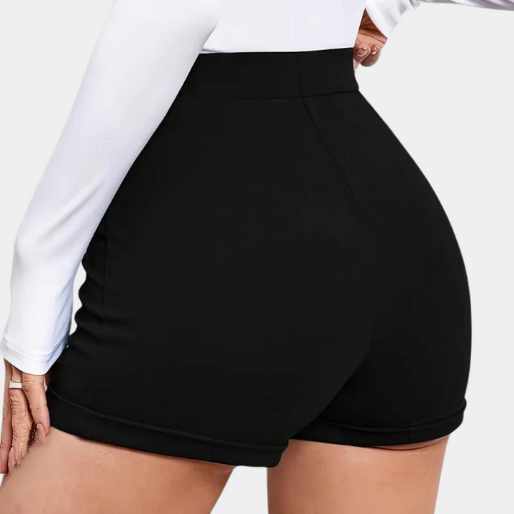 Agata - Short élégant pour femmes avec bouton doré de luxe