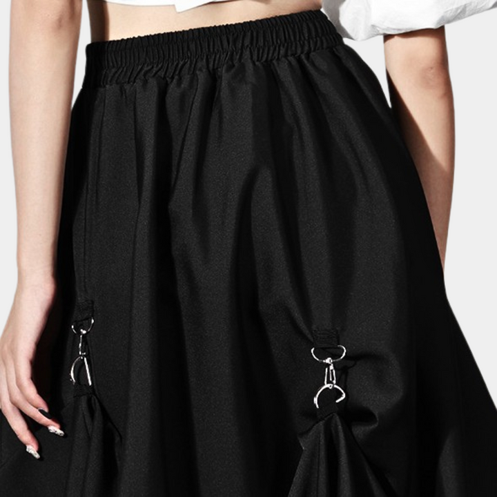 Jupe asymétrique chic pour femmes au design moderne