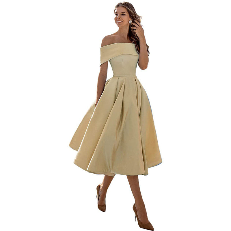 Robe en satin sans bretelles polyvalente pour les fêtes