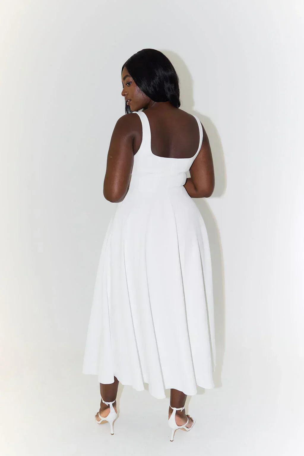 Robe Midi à Taille Haute et Décolleté Carré