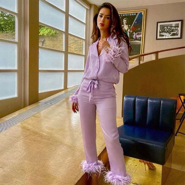 Ensemble à deux pièces en plumes