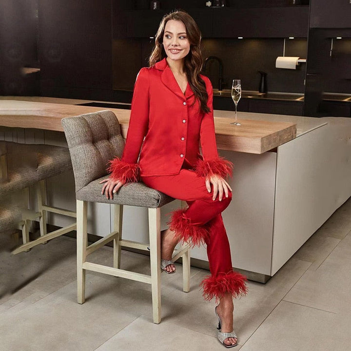 Ensemble à deux pièces en plumes