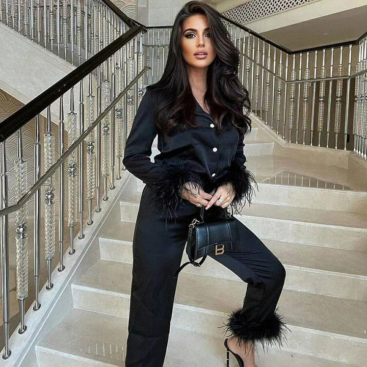 Ensemble à deux pièces en plumes