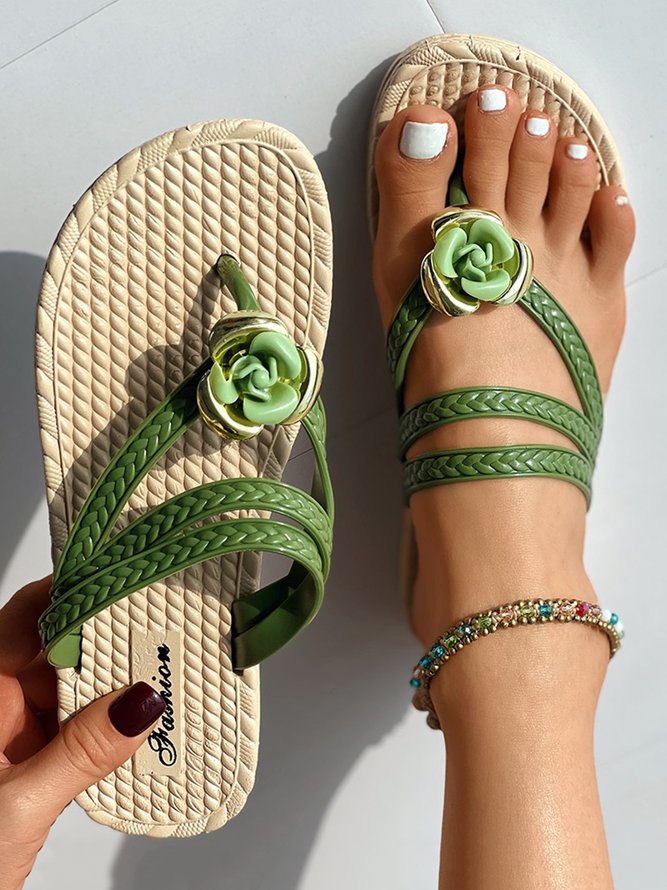 Sandales de plage à fleurs pour un look d'été élégant