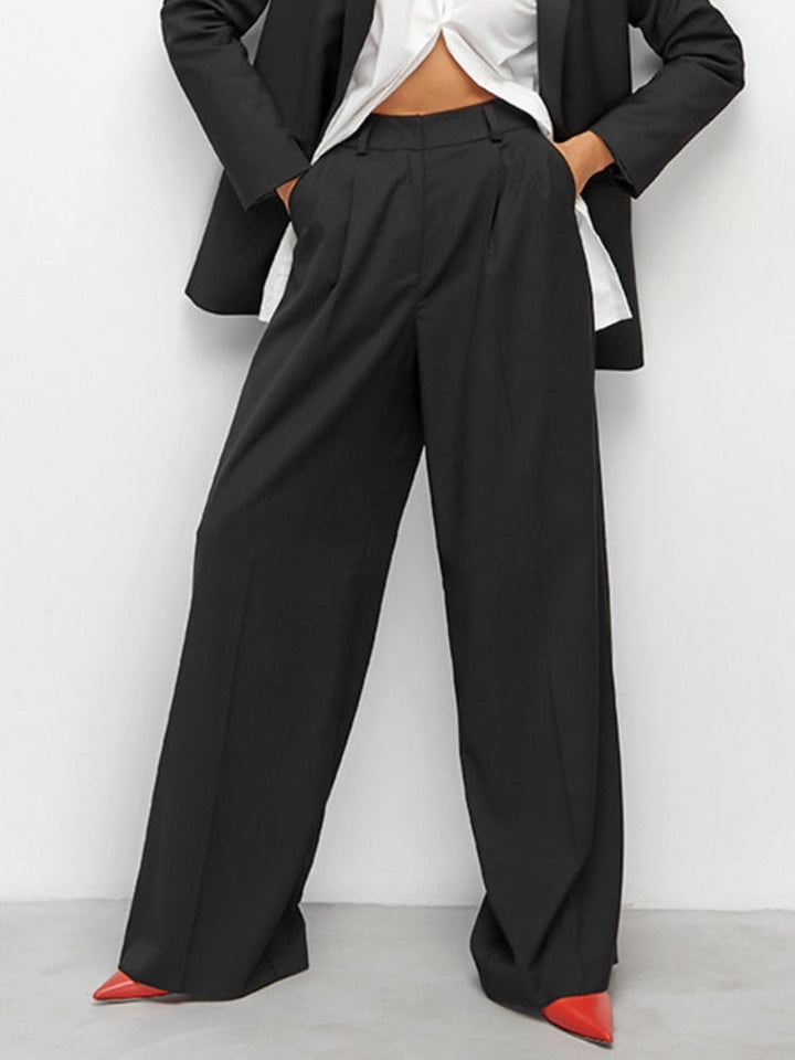 Pantalon taille haute et jambe large