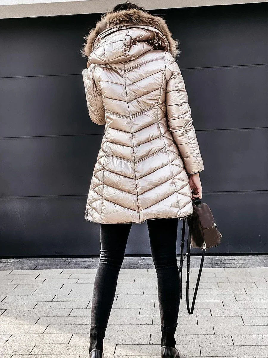 Elégant manteau pour femme Juna avec col en fourrure de luxe