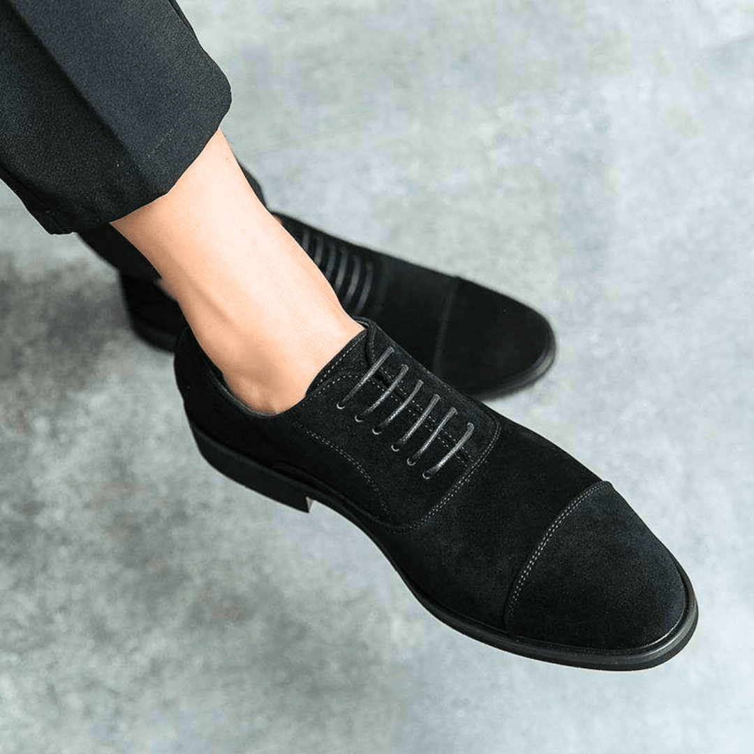 CHAUSSURES EN DAIM POUR HOMMES