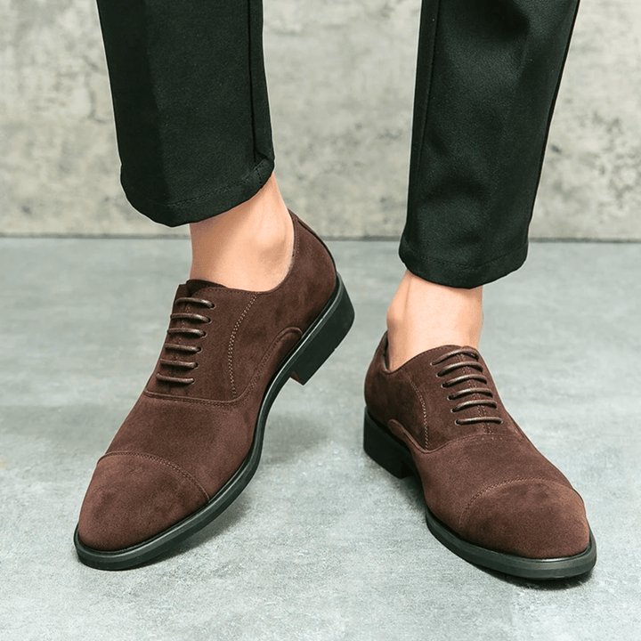 CHAUSSURES EN DAIM POUR HOMMES